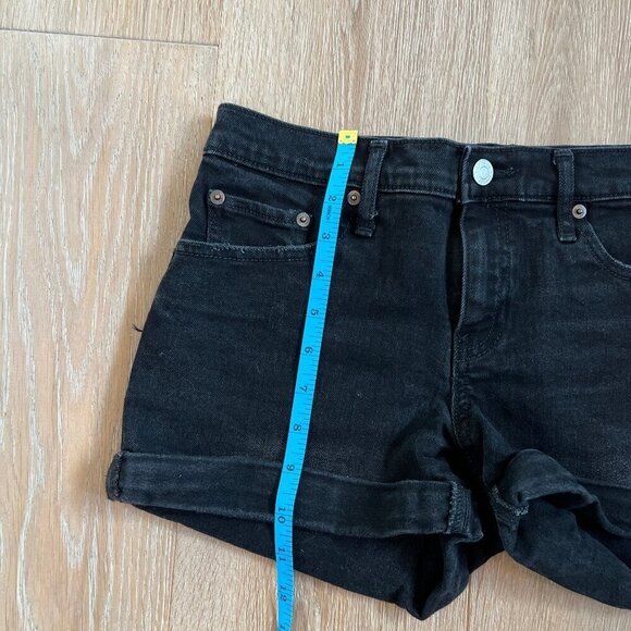 Gap Black 3” Shorts Womens Size 27 Cuff Hem Distressed Color - Picture 6 of 8